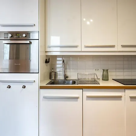 Charming Apartment In Heart Of Paris-2